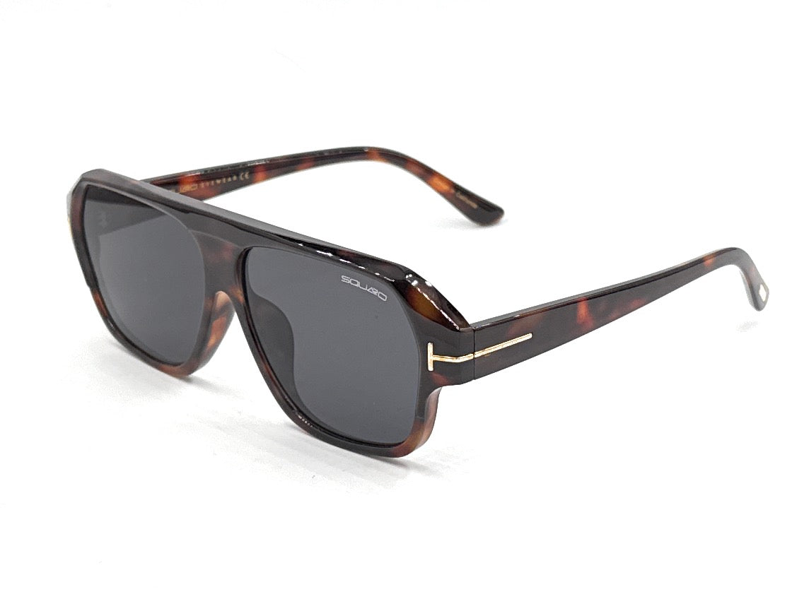 SQUARO Premium Quality Fashion Sunglasses – Black Frame with Gradient Gray Lenses | Classic Square Design SQ20241520