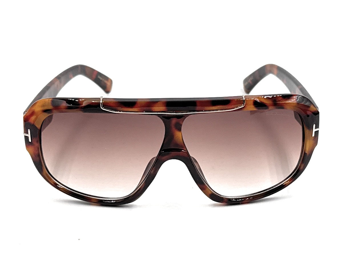 SQUARO Premium Quality Fashion Sunglasses – Black Oversized - Black Frame with Gradient Gray Lenses | Classic Square Design                                 SQ20241520