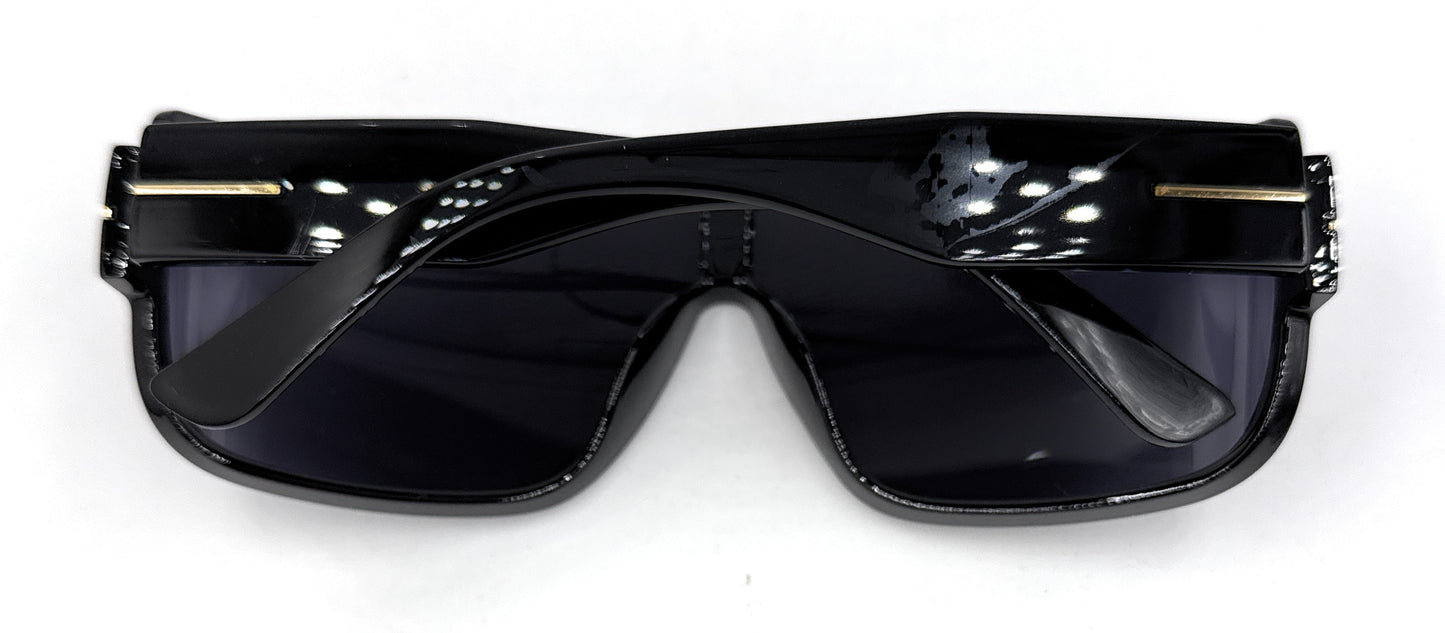 Squaro Bold Flat Top Shield Sunglasses - Black Frame with Smoke Gray Lenses Premium Quality Fashion Sunglasses – Black Frame with Gradient Gray Lenses | Classic Square Design SQ20251563