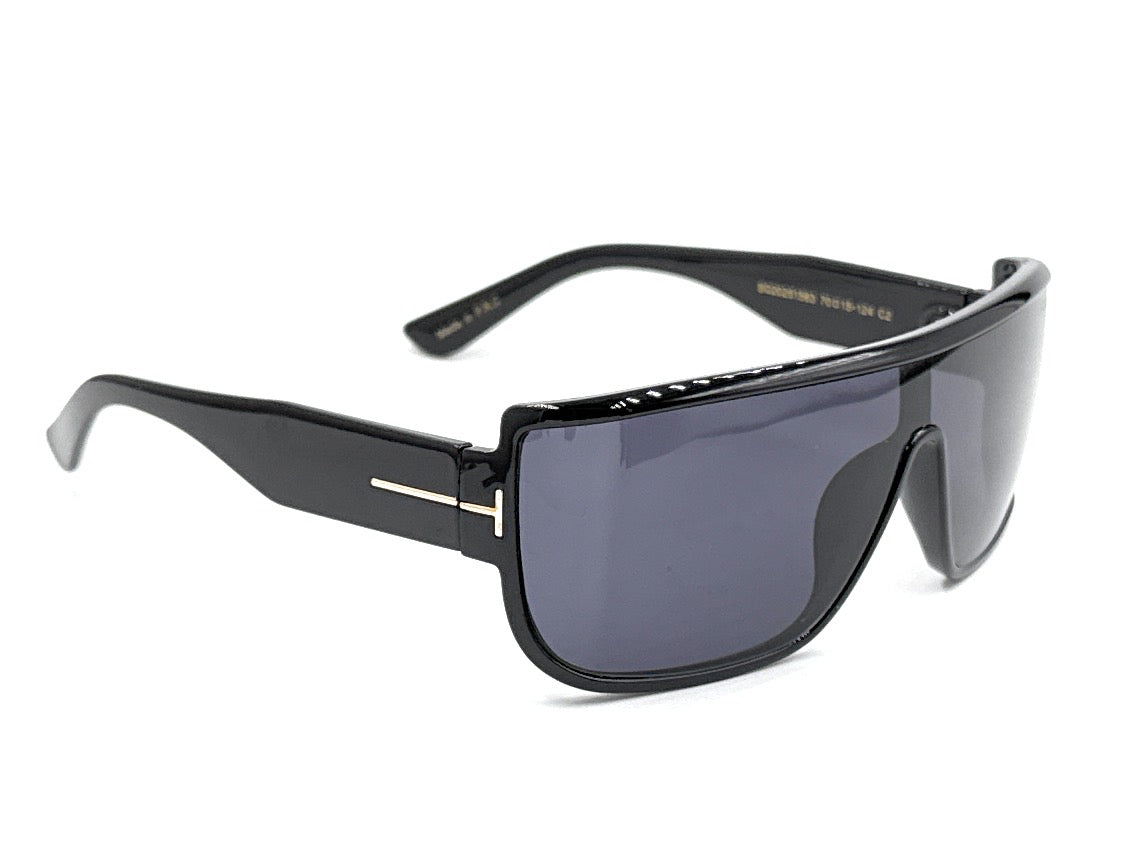 Squaro Bold Flat Top Shield Sunglasses - Black Frame with Smoke Gray Lenses Premium Quality Fashion Sunglasses – Black Frame with Gradient Gray Lenses | Classic Square Design SQ20251563