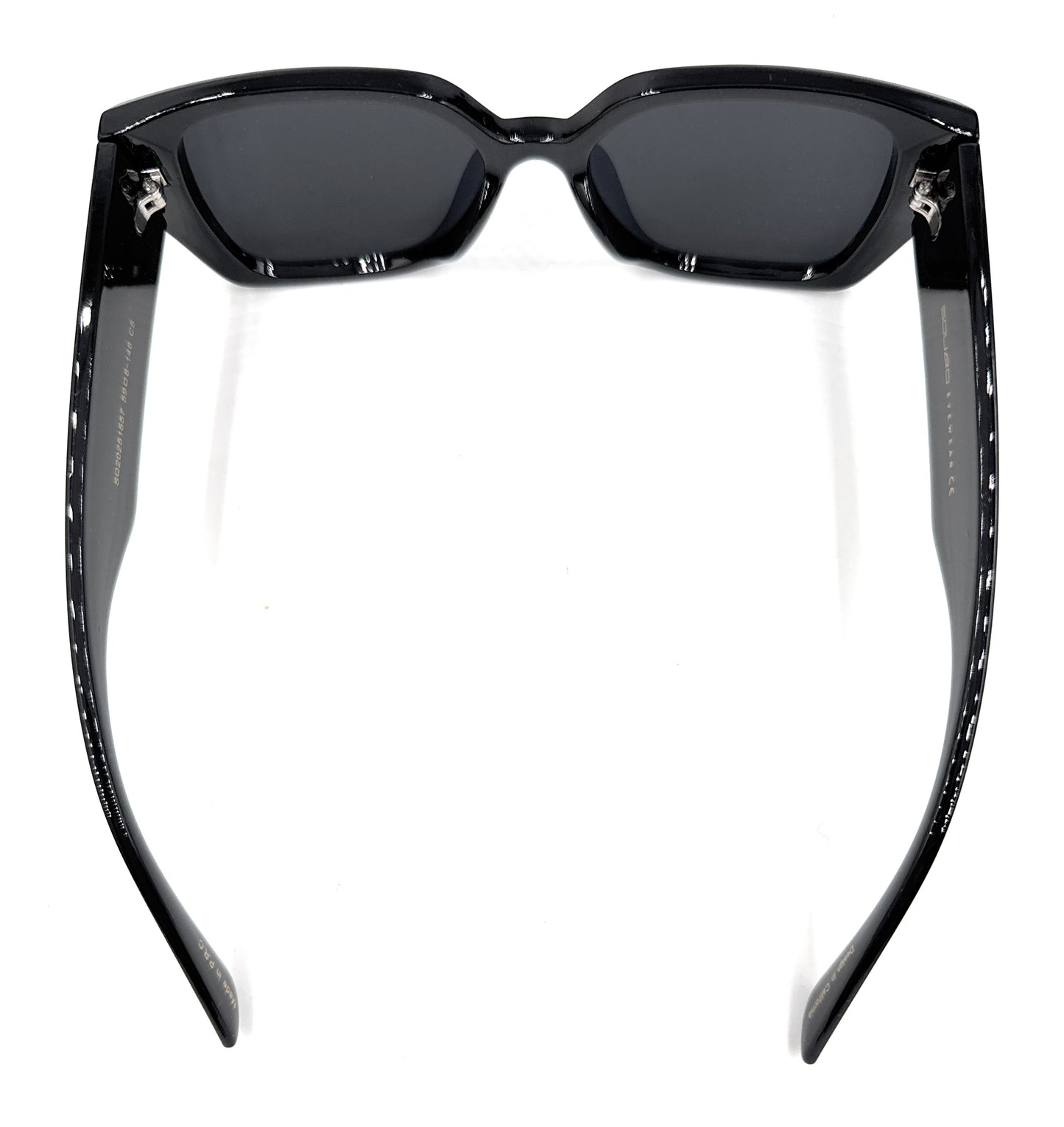 Squaro Plaid Accent Oversized Square Sunglasses – Black Frame with Gradient Brown Lenses SQ20251557