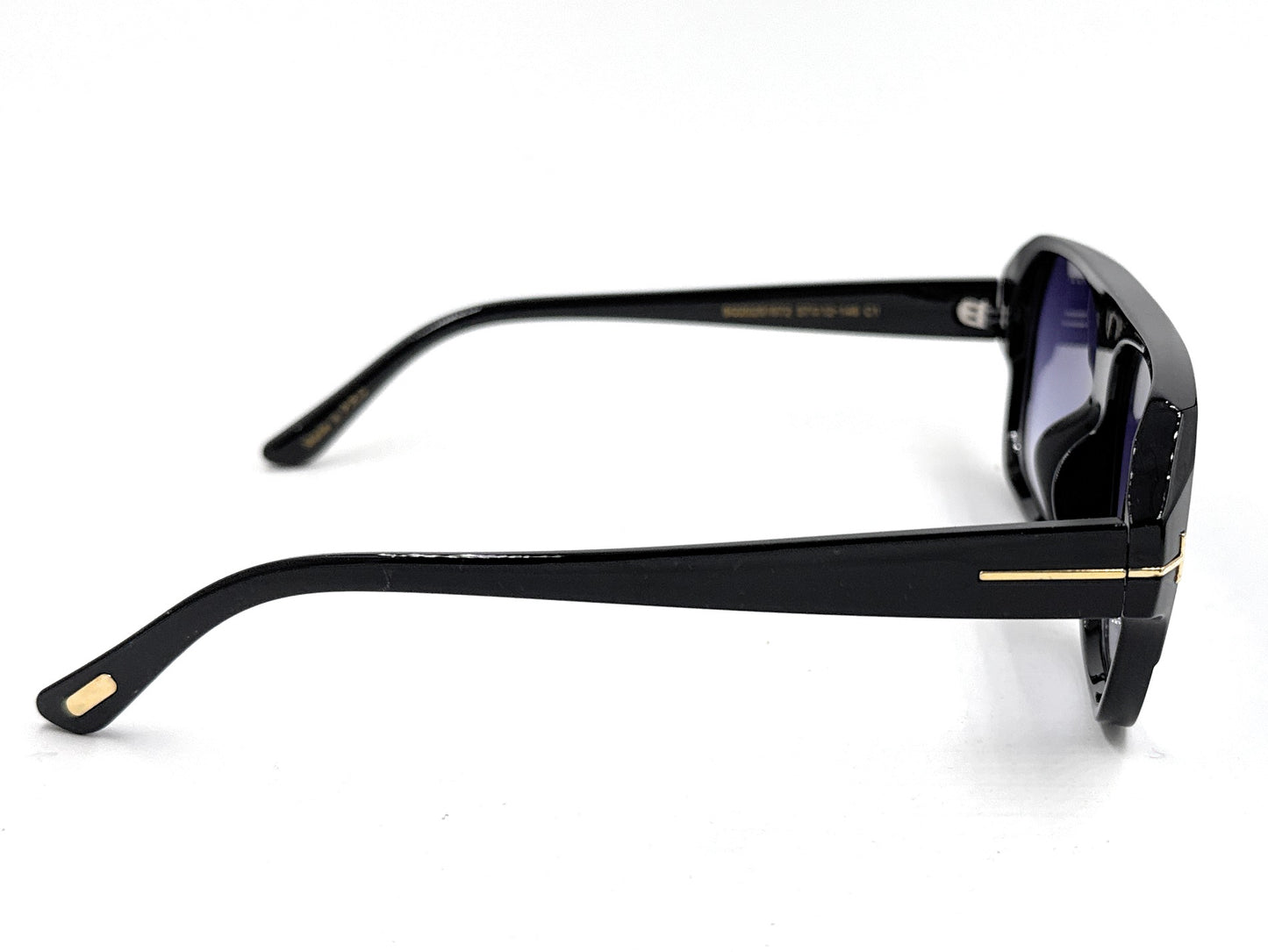 SQUARO Premium Quality Fashion Sunglasses – Black Frame with Gradient Gray Lenses | Classic Square Design SQ20241520