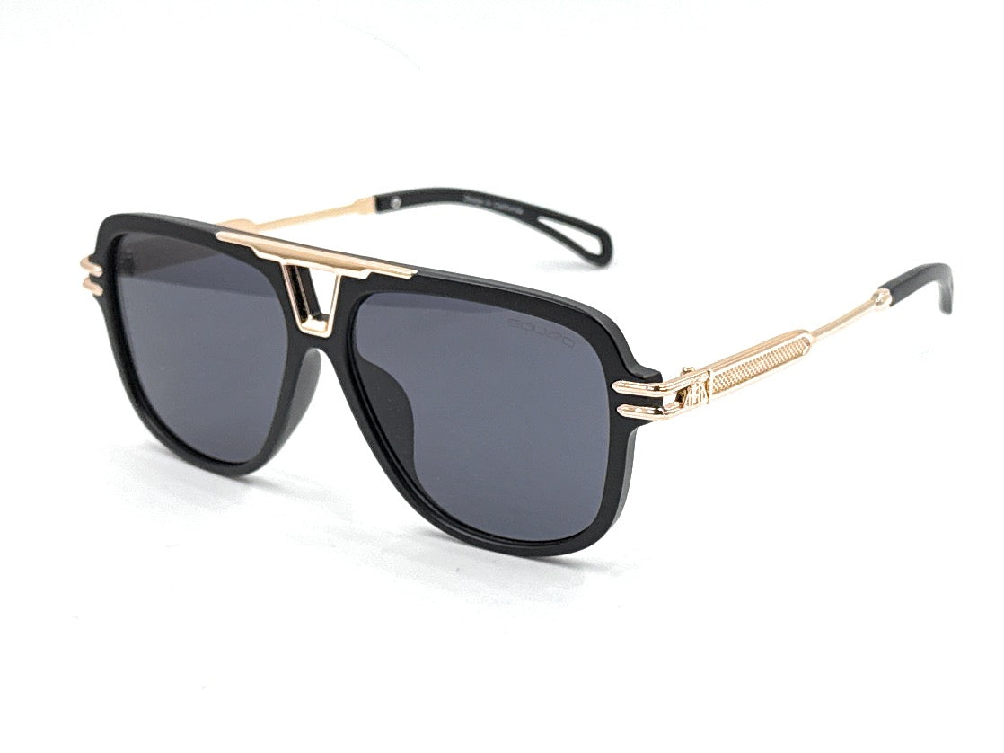 Squaro Plaid Accent Oversized Square Sunglasses – Black Frame with Gradient Brown Lenses      SQ20251570