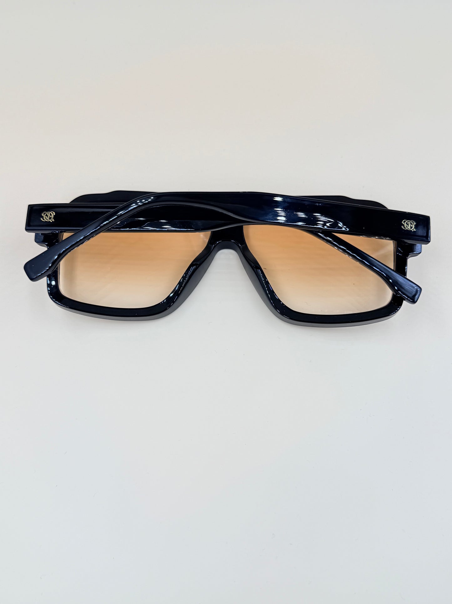 SQUARO Oversized Shield Sunglasses – Yellow Tea Gradient Lens, Square Flat-Top Frame, UV Protection