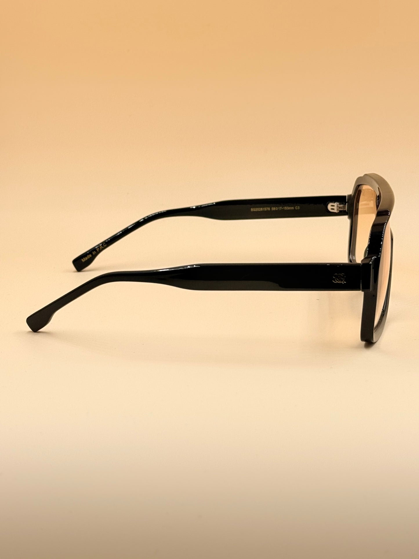 SQUARO Oversized Shield Sunglasses – Yellow Tea Gradient Lens, Square Flat-Top Frame, UV Protection