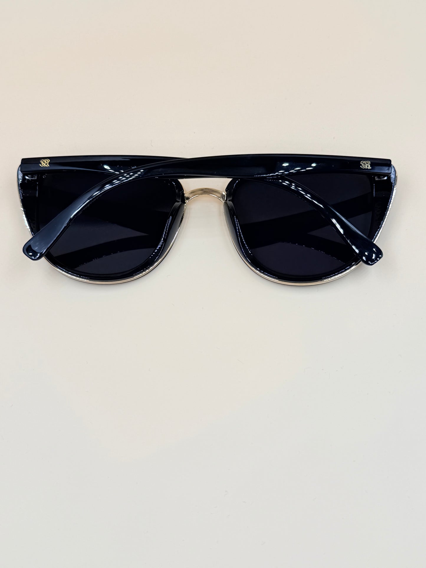 SQUARO Classic Round Fashion Premium quality Sunglasses –UVA SQ20261604