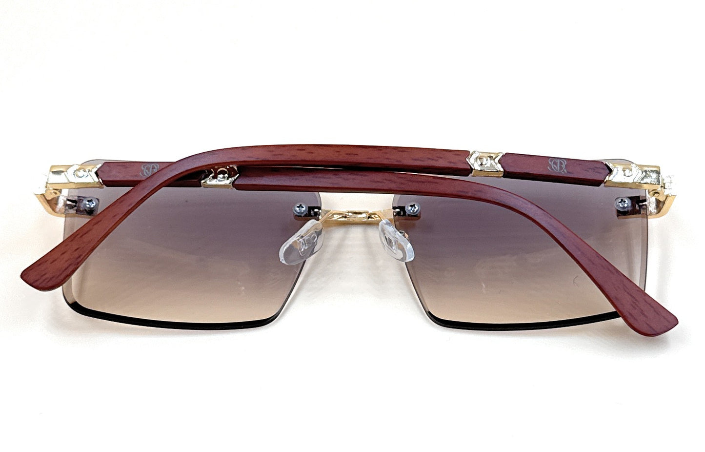 SQUARO Rimless Rectangular Photochromic Sunglasses – Gold Metal & Wood Frame | UV400 Gradient Lenses | 59mm  SQ20261581