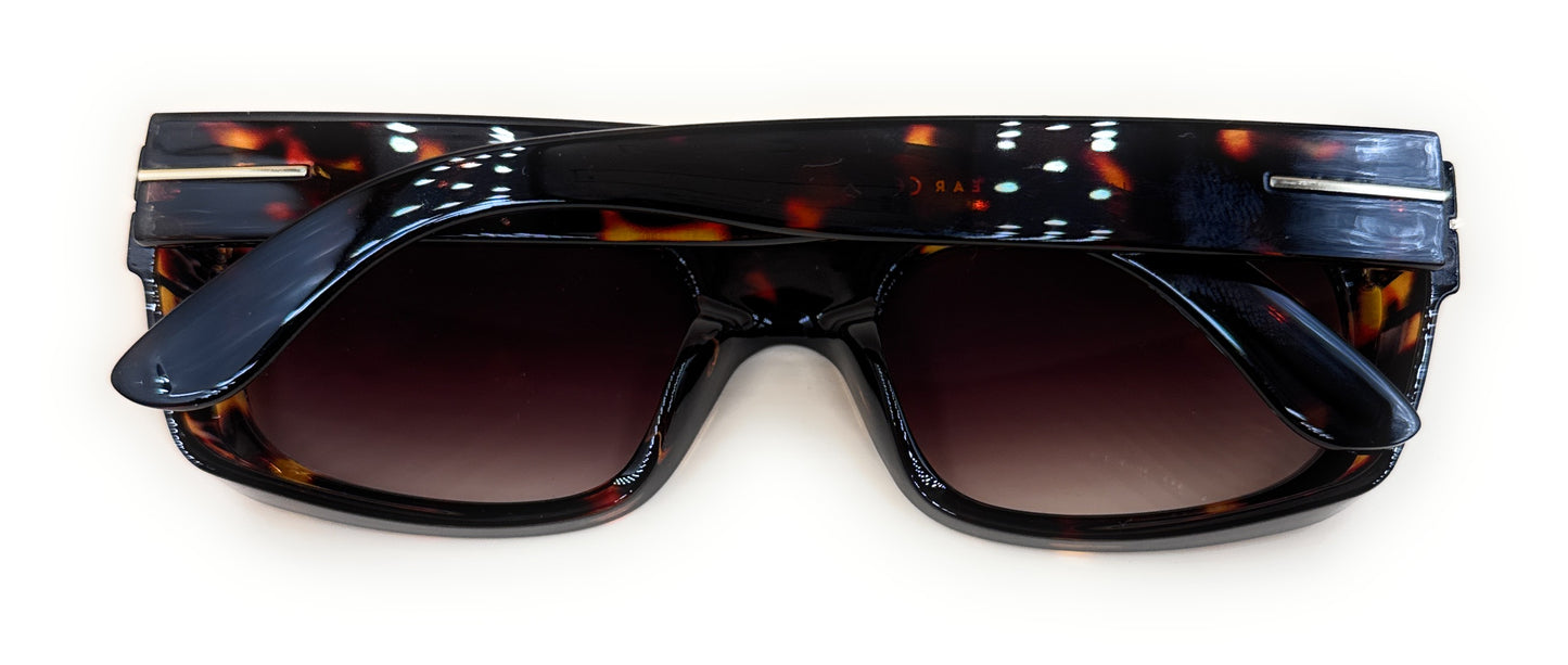 SQUARO® Elegant Black Rectangular Sunglasses for Women – Glossy Lightweight PC Frame, 54mm Lens SQ20261575