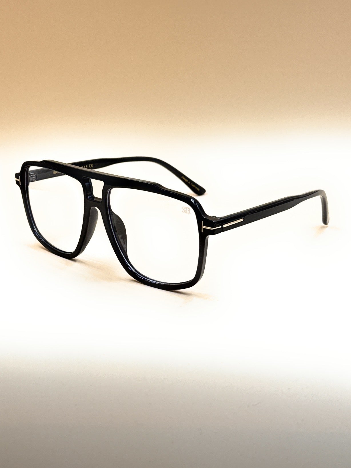 SQUARO SQ20261585 Oversized Square Sunglasses – Black premium PC Frame with Gradient Smoke Lenses