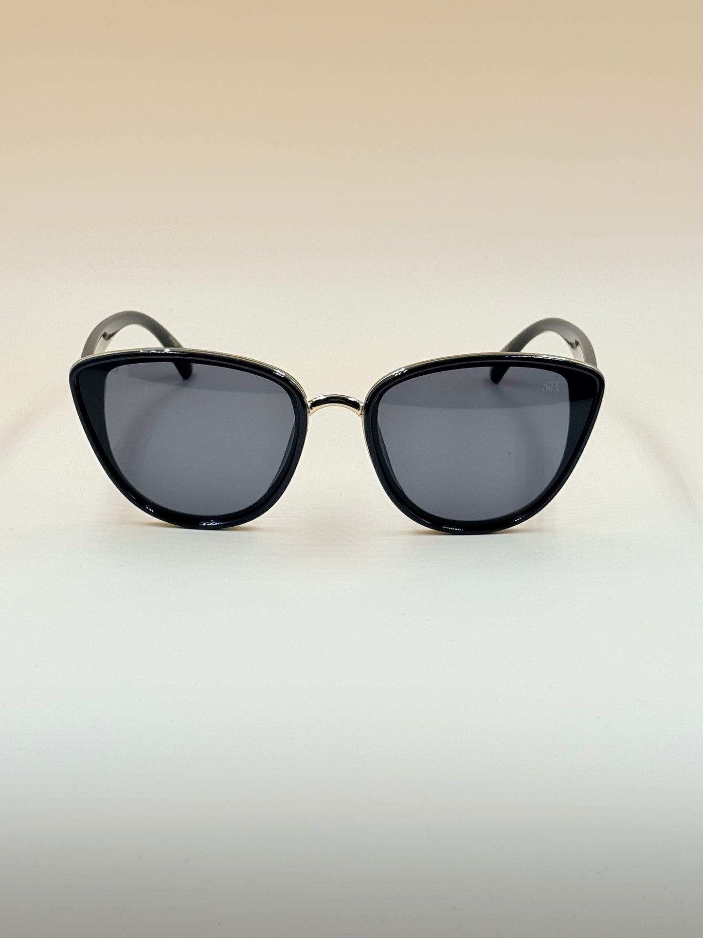 SQUARO Classic Round Fashion Premium quality Sunglasses –UVA SQ20261604