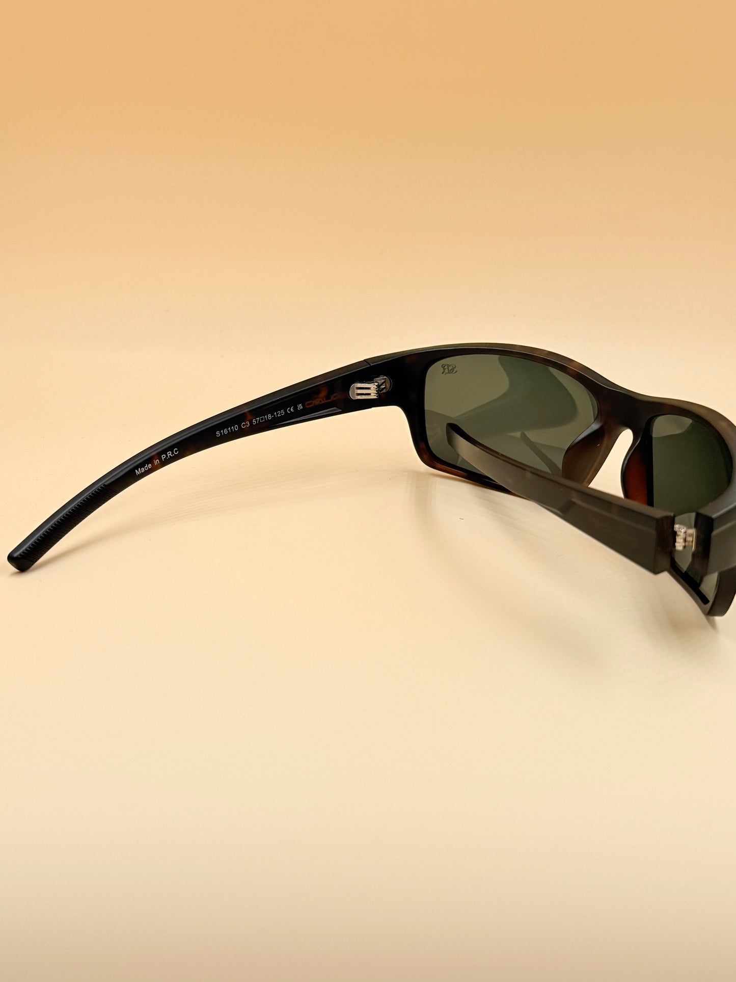 SQUARO Polarized Sunglasses Fishing Driving Hiking Running Rectangular Men Women Unisex UVB-UVA 400   SQ16110
