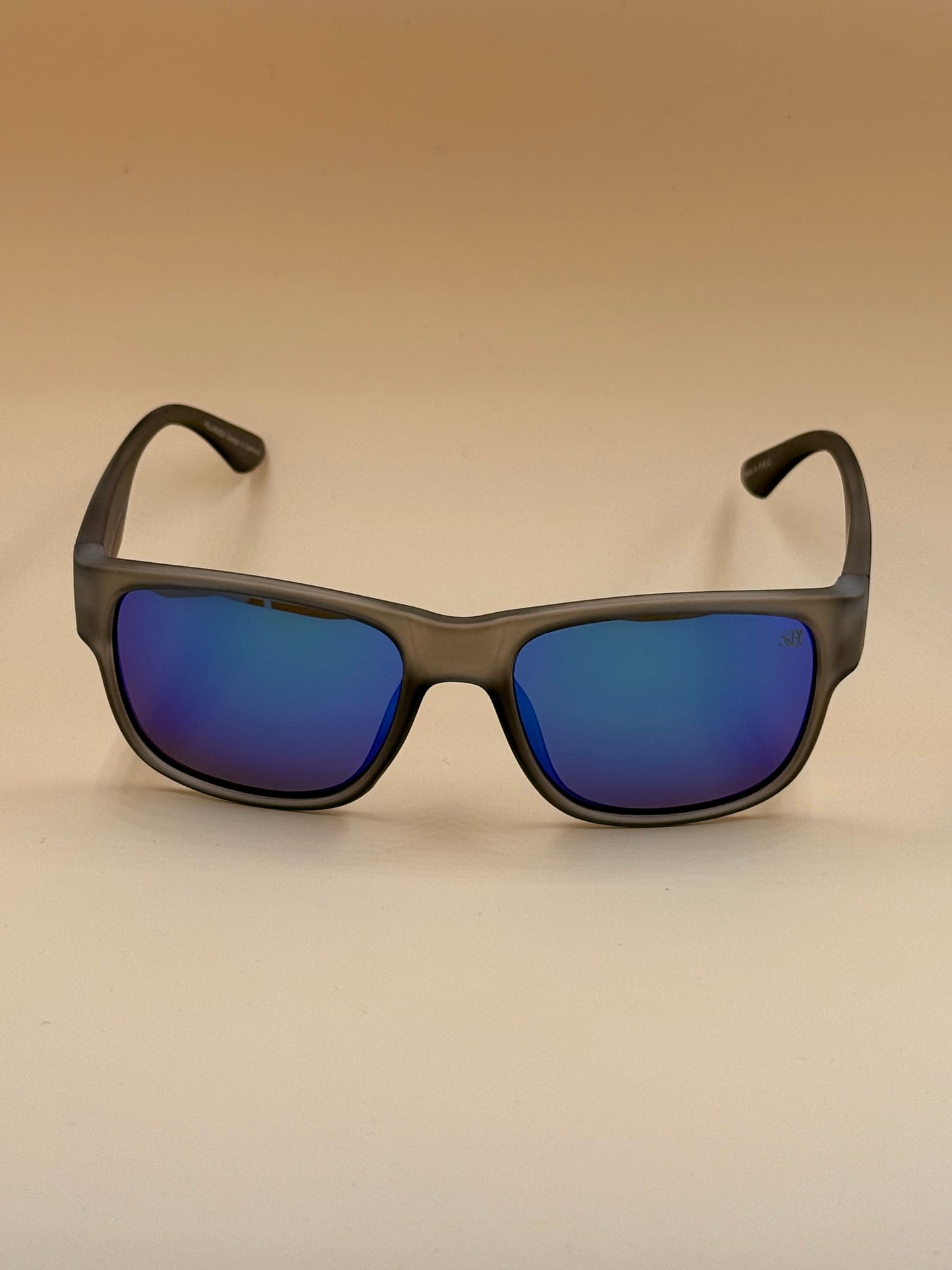 SQUARO Model 3018 Polarized Sunglasses – Matte Black Frame | UV400 Protection