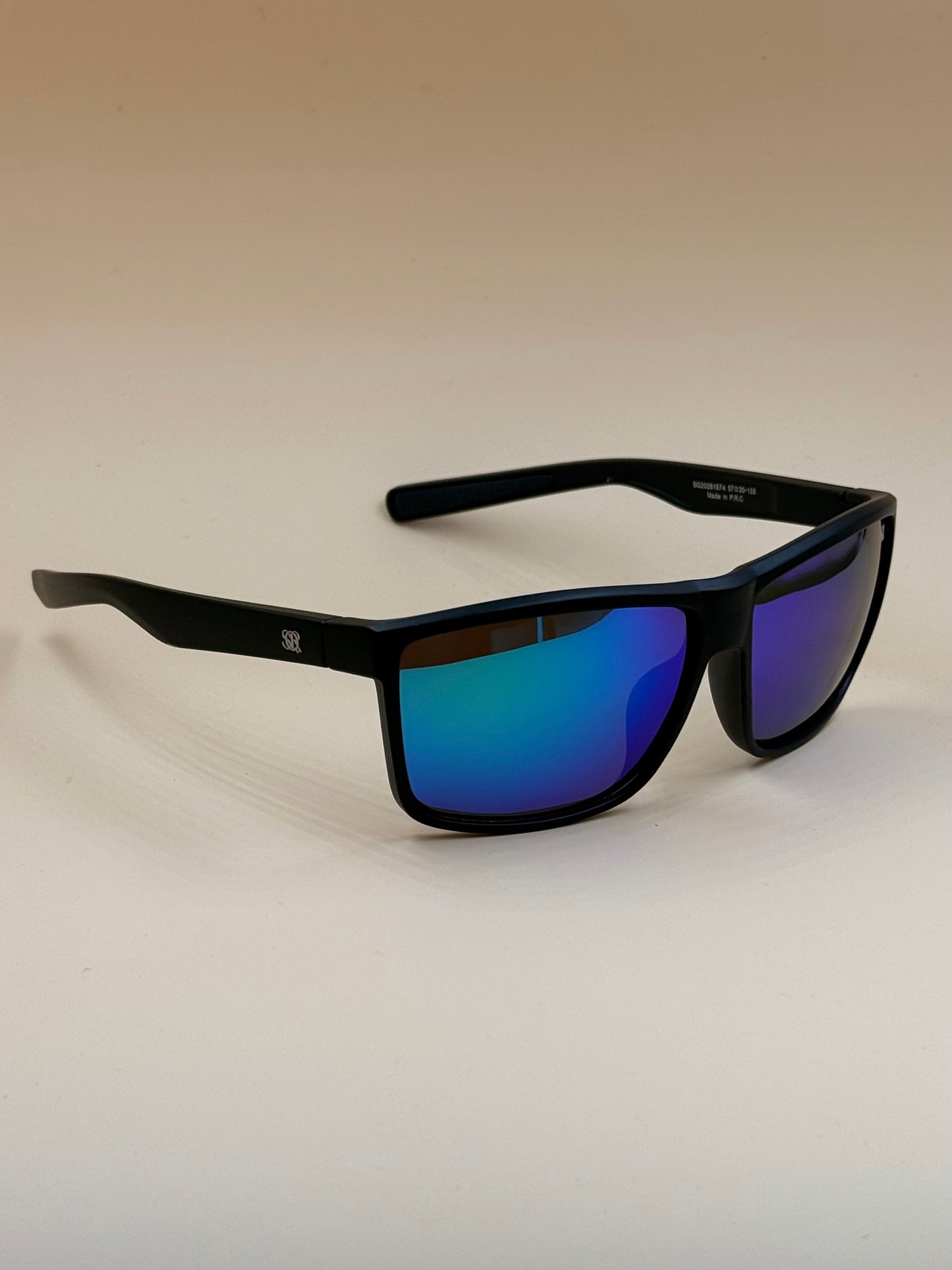 SQUARO Polarized Sunglasses – Men women Lightweight Classic Square Frame wrap style Driving Fishing sport    UVA-UVB SQ20261574
