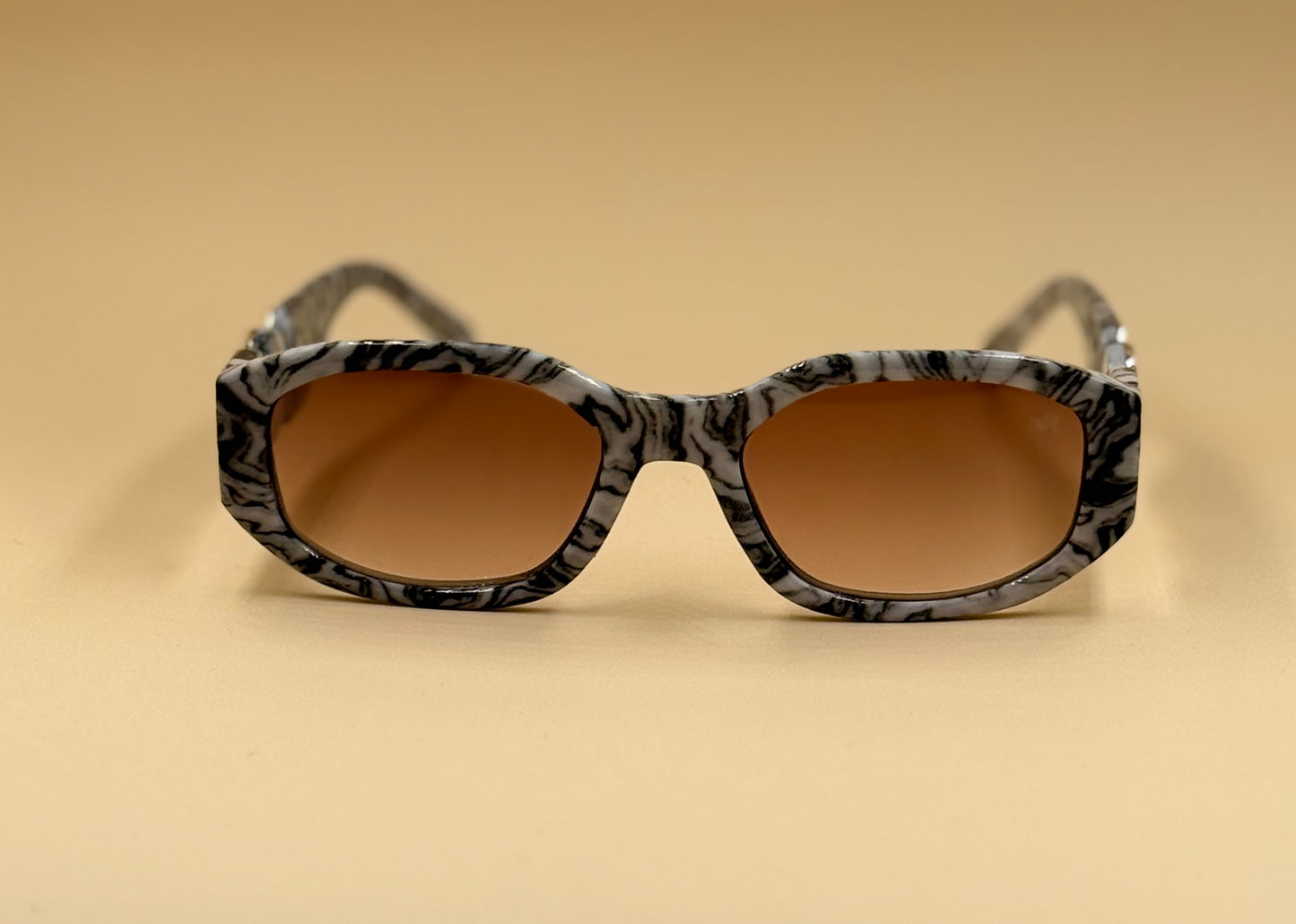 SQUARO Hexa Black – Polarized UV400 Unisex Hexagon Sunglasses | Premium PC + Metal Frame SQ20261577