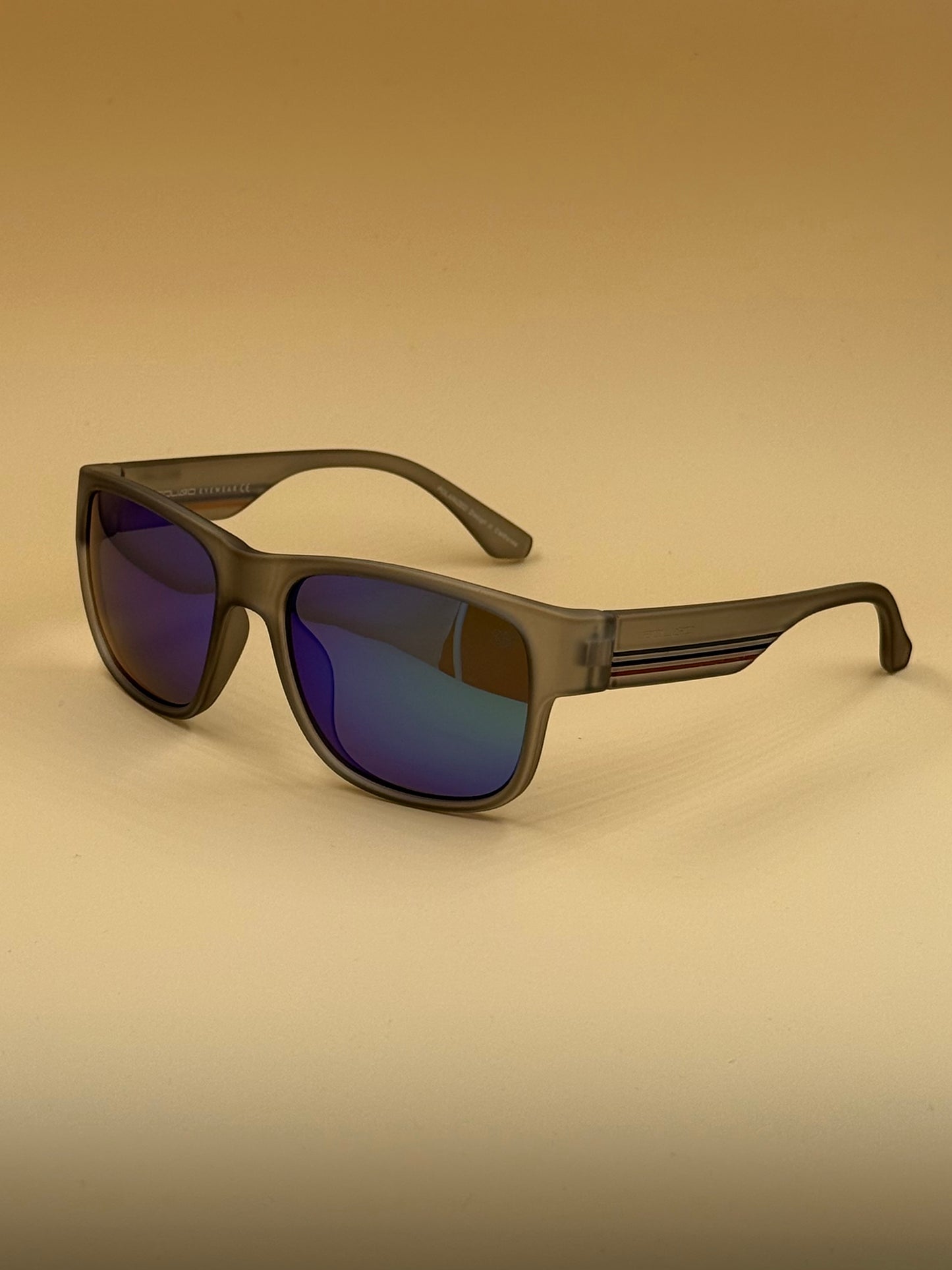 SQUARO Model 3018 Polarized Sunglasses – Matte Black Frame | UV400 Protection