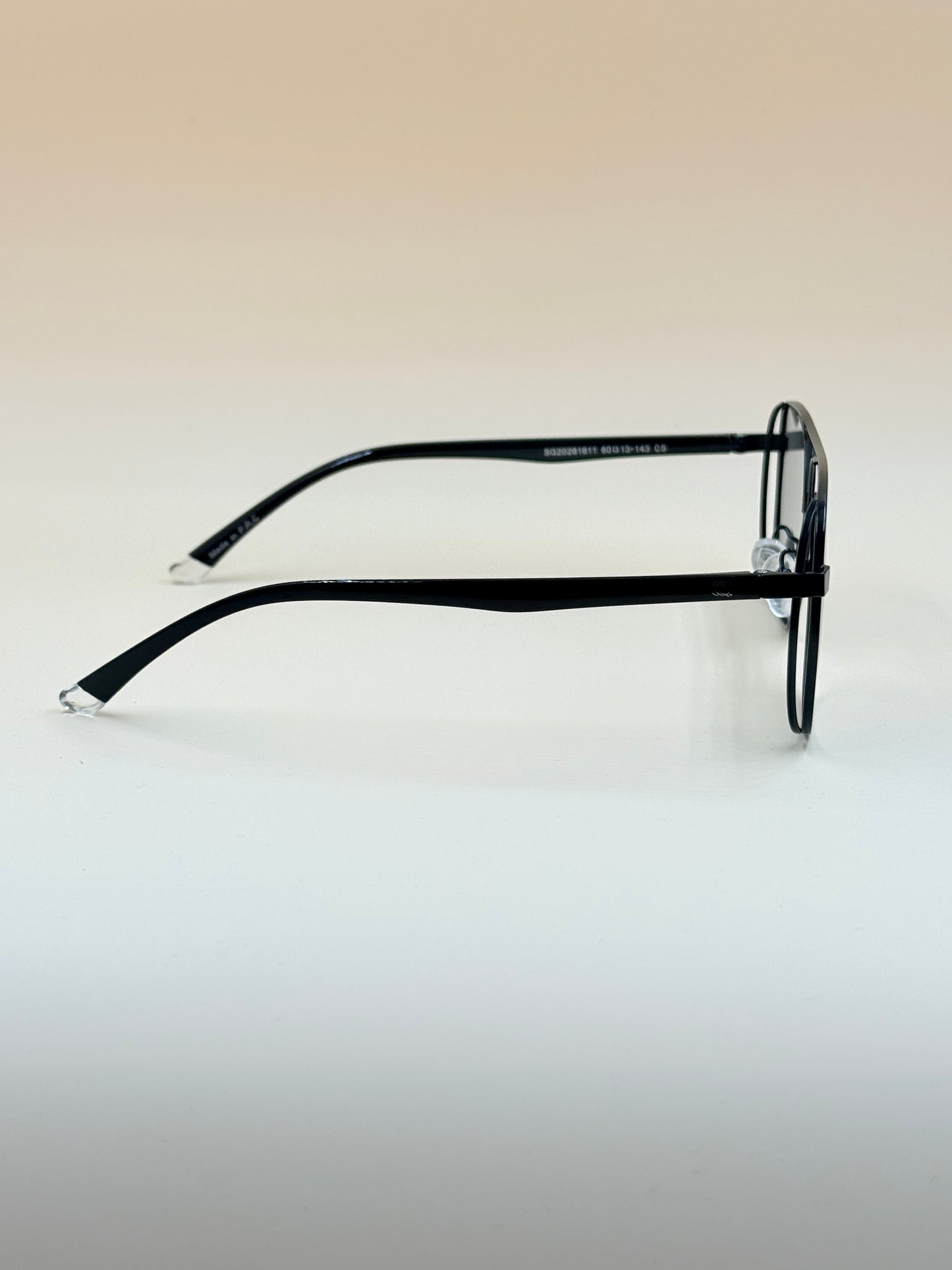 SQUARO Polarized Photochromic Square Sunglasses – TR90 + Metal Frame | UV400 Protection High Quality Light weight SQ20261611Square