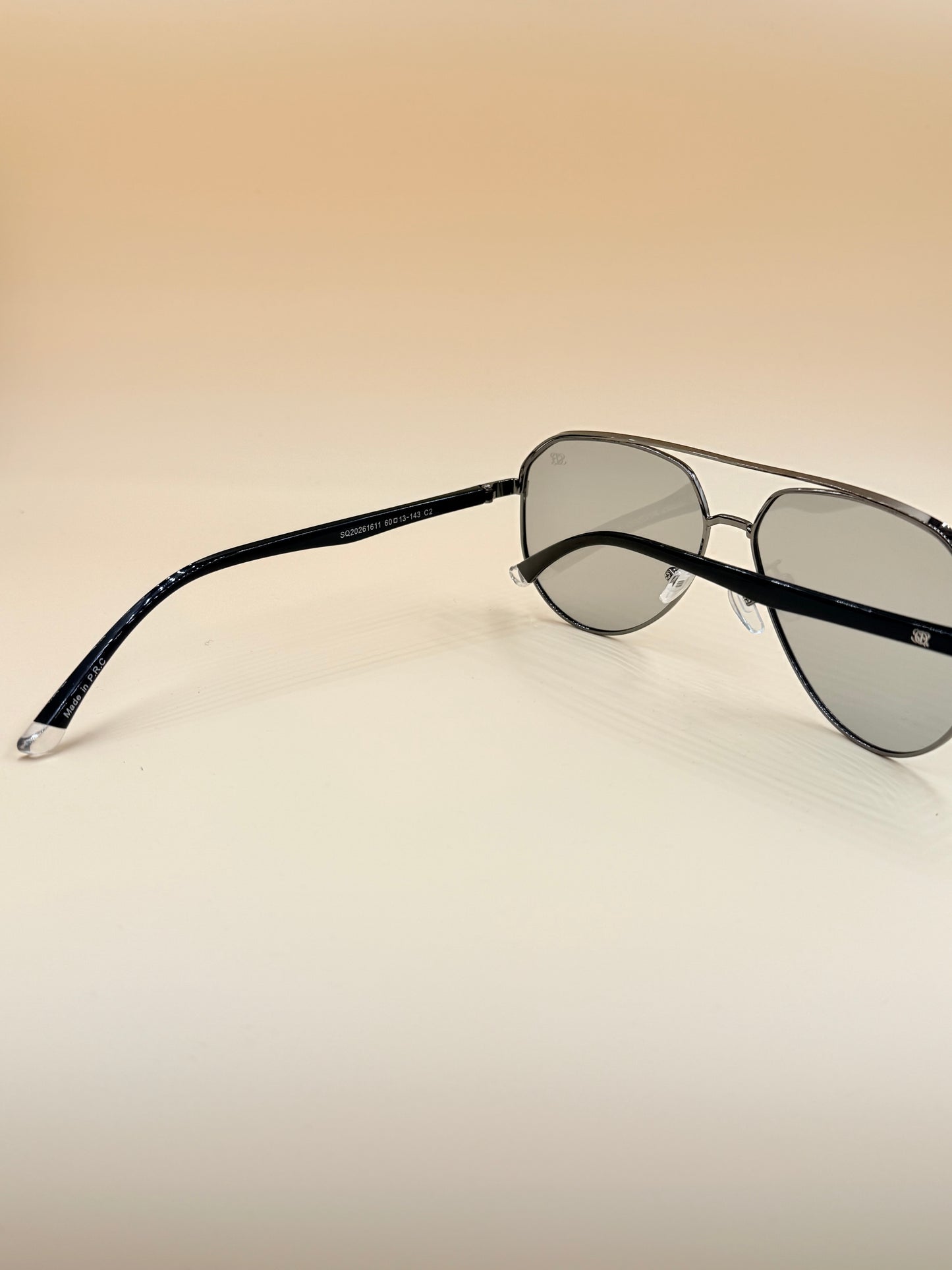 SQUARO Polarized Photochromic Aviator Sunglasses – TR90 + Metal Frame | UV400 Protection High Quality Light weight SQ20261611