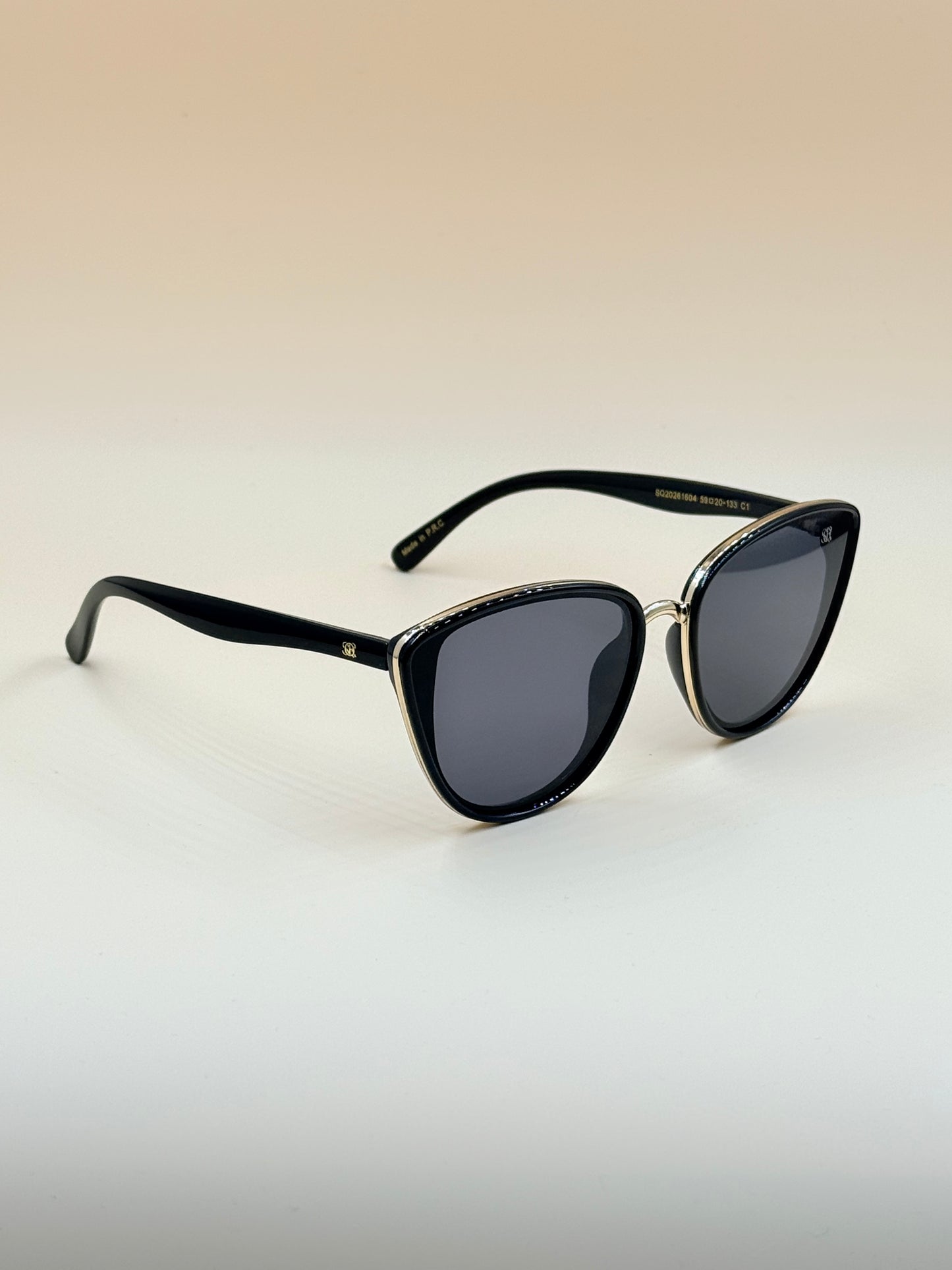 SQUARO Classic Round Fashion Premium quality Sunglasses –UVA SQ20261604