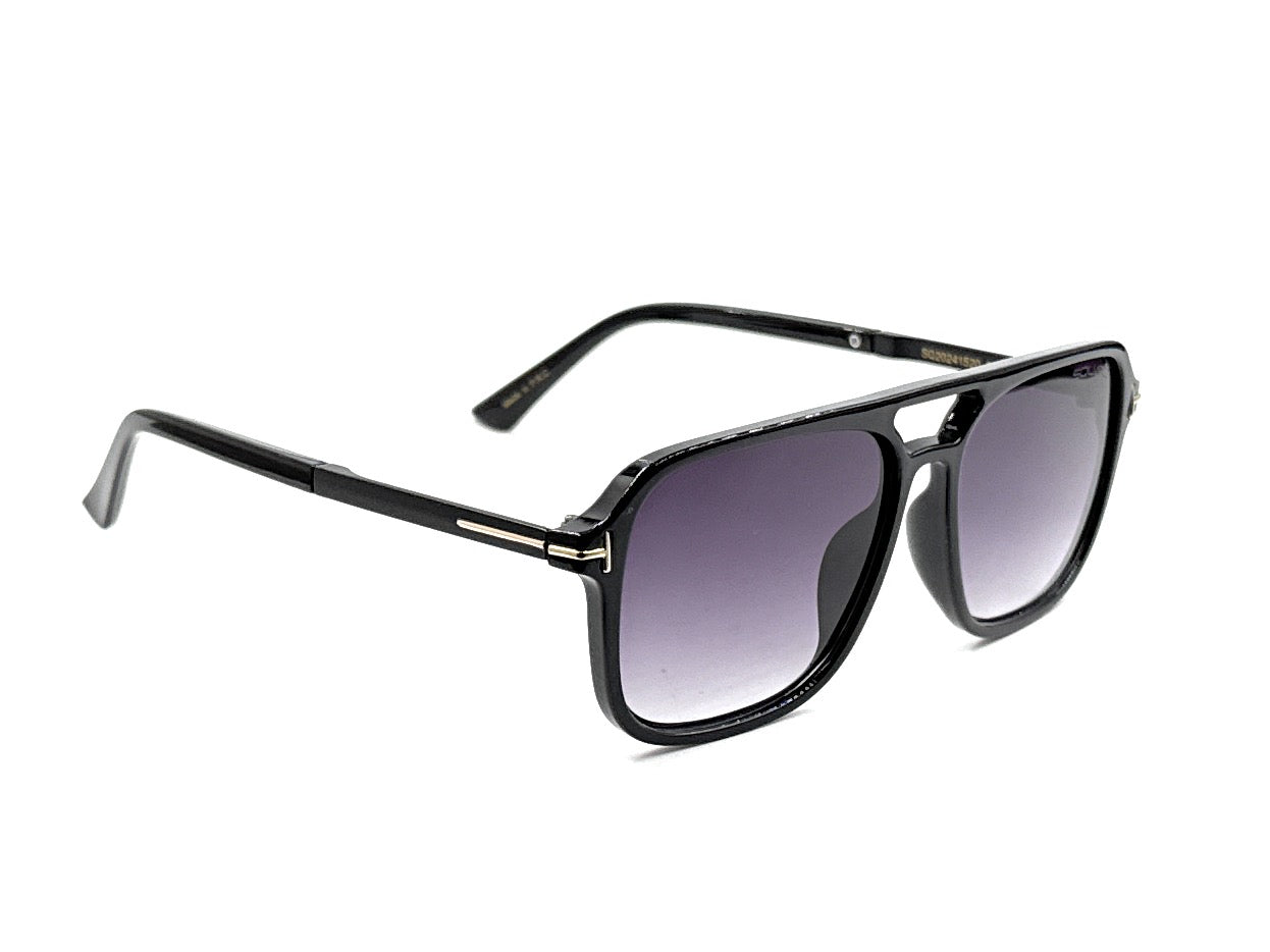 SQUARO Premium Quality Fashion Sunglasses – Black Frame with Gradient Gray Lenses | Classic Square Design
SQ20241520