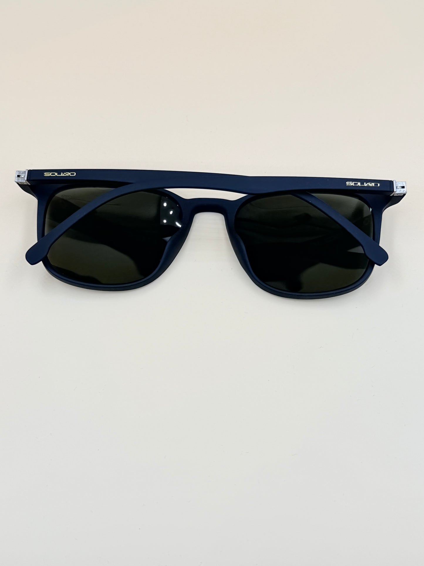 SQUARO Matte Black Polarized Sunglasses – Lightweight Premium quality Frame with Spring Hinges
SQ20261600