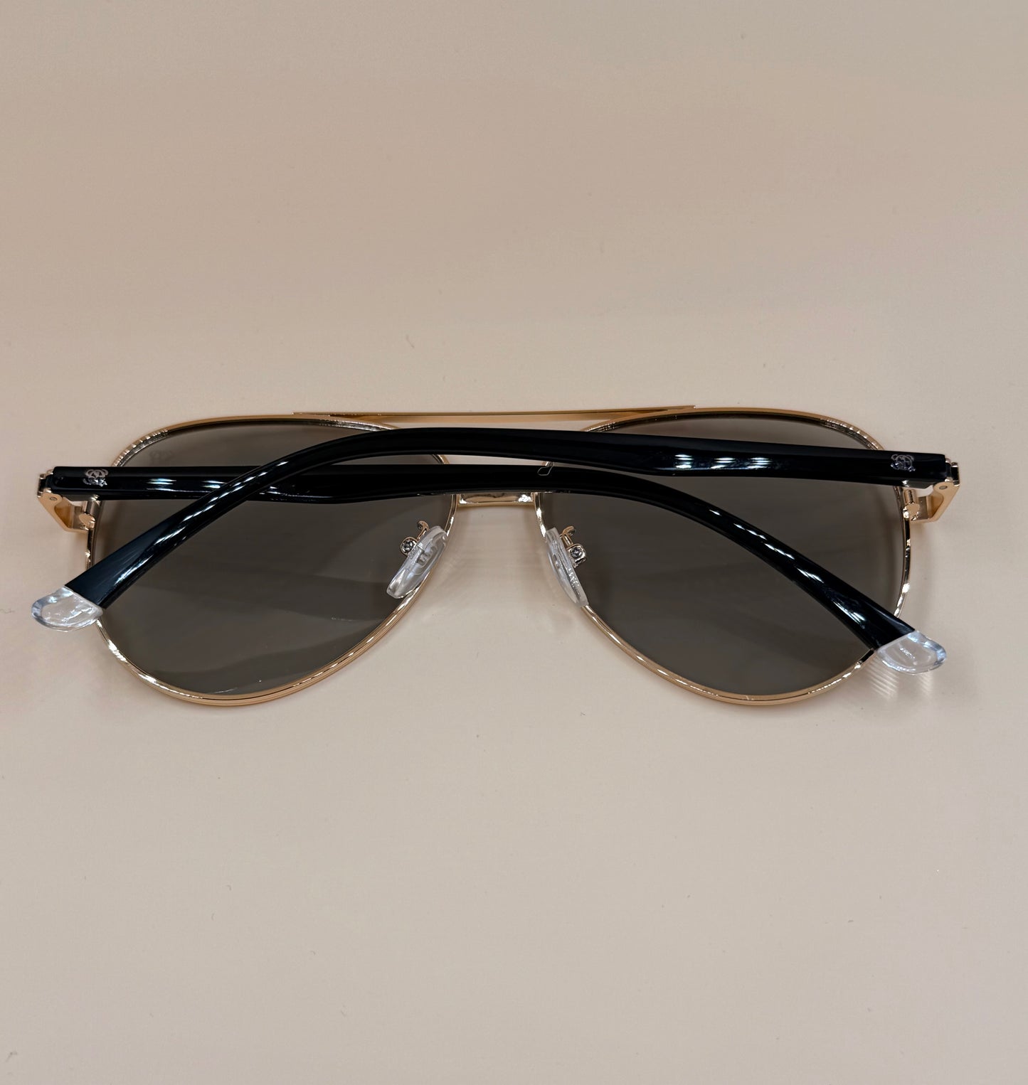 SQUARO Polarized Photochromic Aviator Sunglasses – TR90 + Metal Frame | UV400 Protection High Quality Light weight SQ20261579