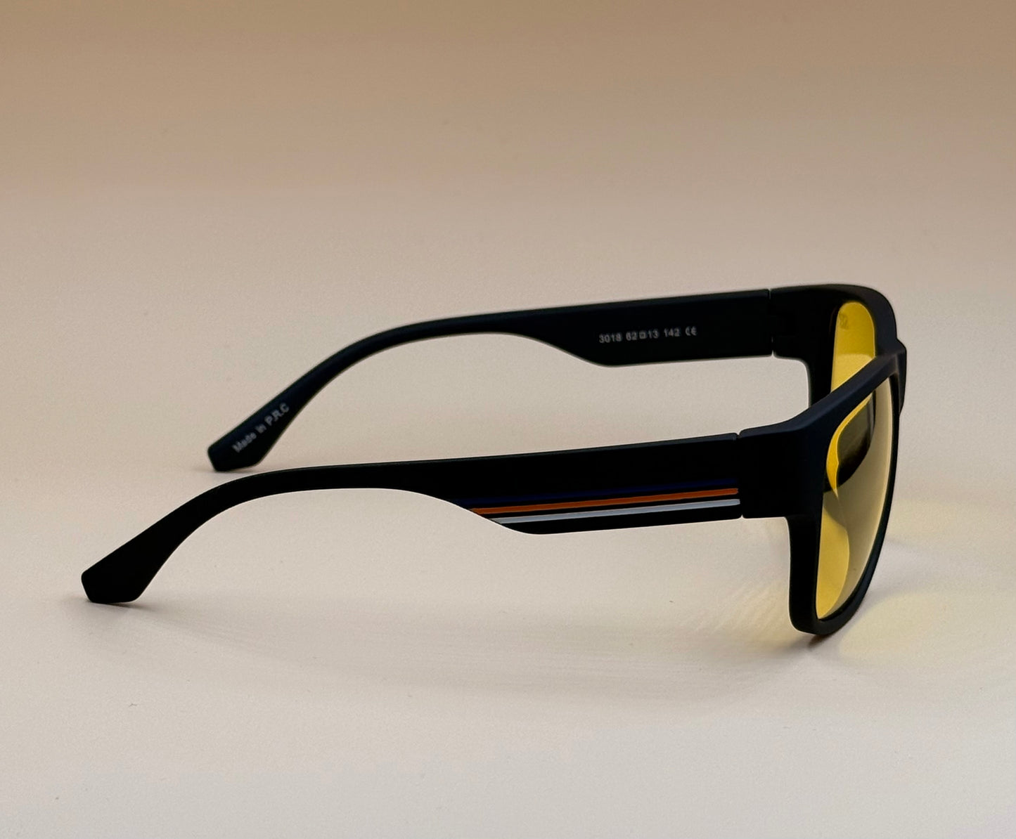 SQUARO Model 3018 Polarized Sunglasses – Matte Black Frame | UV400 Protection