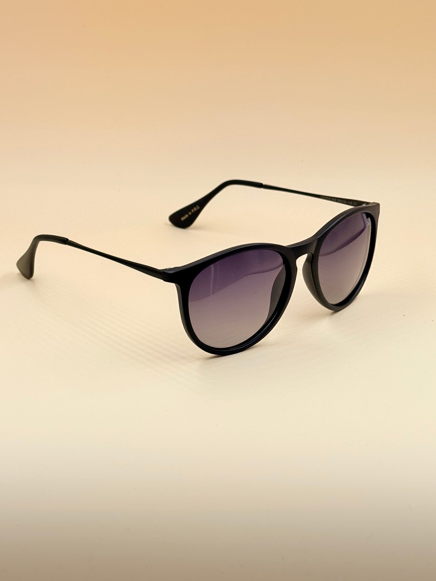 SQUARO Classic Round Polarized Sunglasses – Crystal Champagne Frame / Brown Lens

UVB- UVA SQ2026