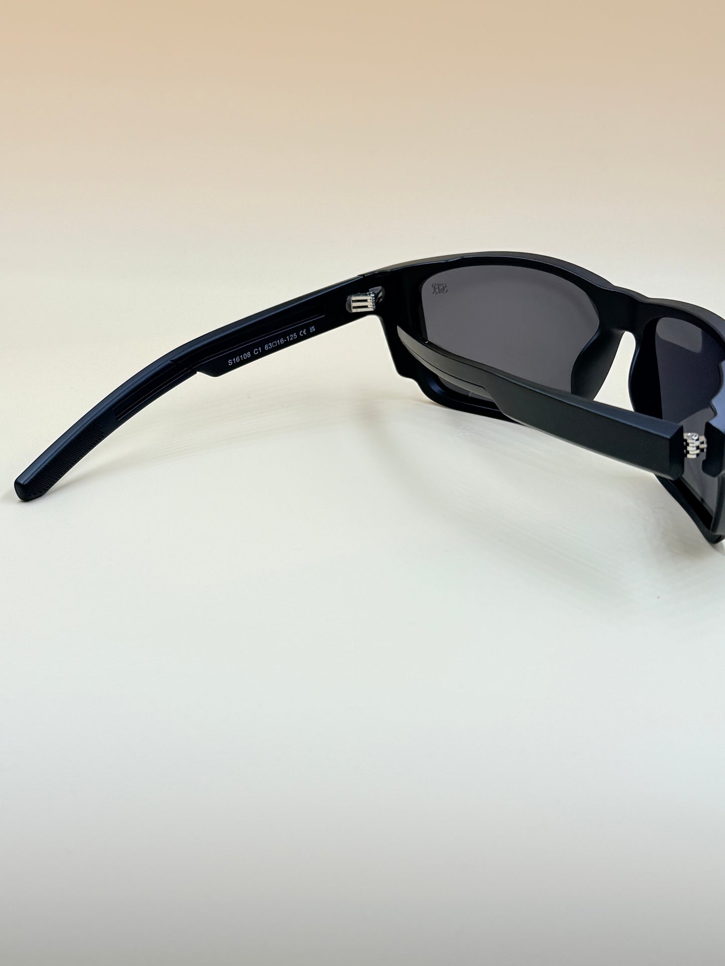 SQUARO Polarized Sunglasses Fishing Driving Hiking Running Rectangular Men Women Unisex UVB-UVA 400 S16108