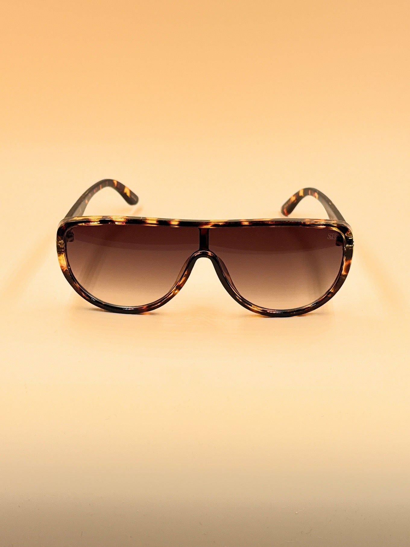 SQUARO Oversized Shield Sunglasses for Women – Glossy Black Frame with Gradient Smoke Lenses | SQ20261584