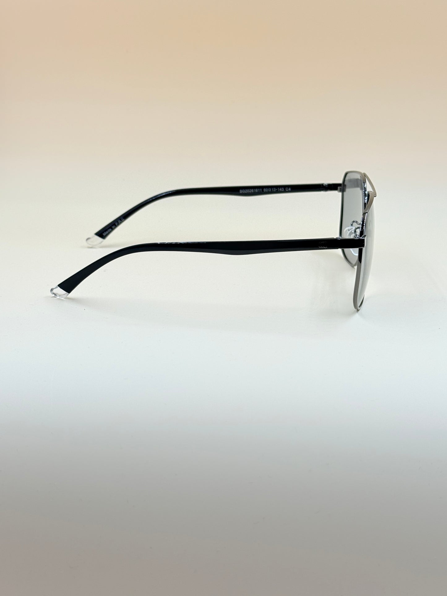 SQUARO Polarized Photochromic Rectangular Sunglasses – TR90 + Metal Frame | UV400 Protection High Quality Light weight SQ20261611Rectangular wrap