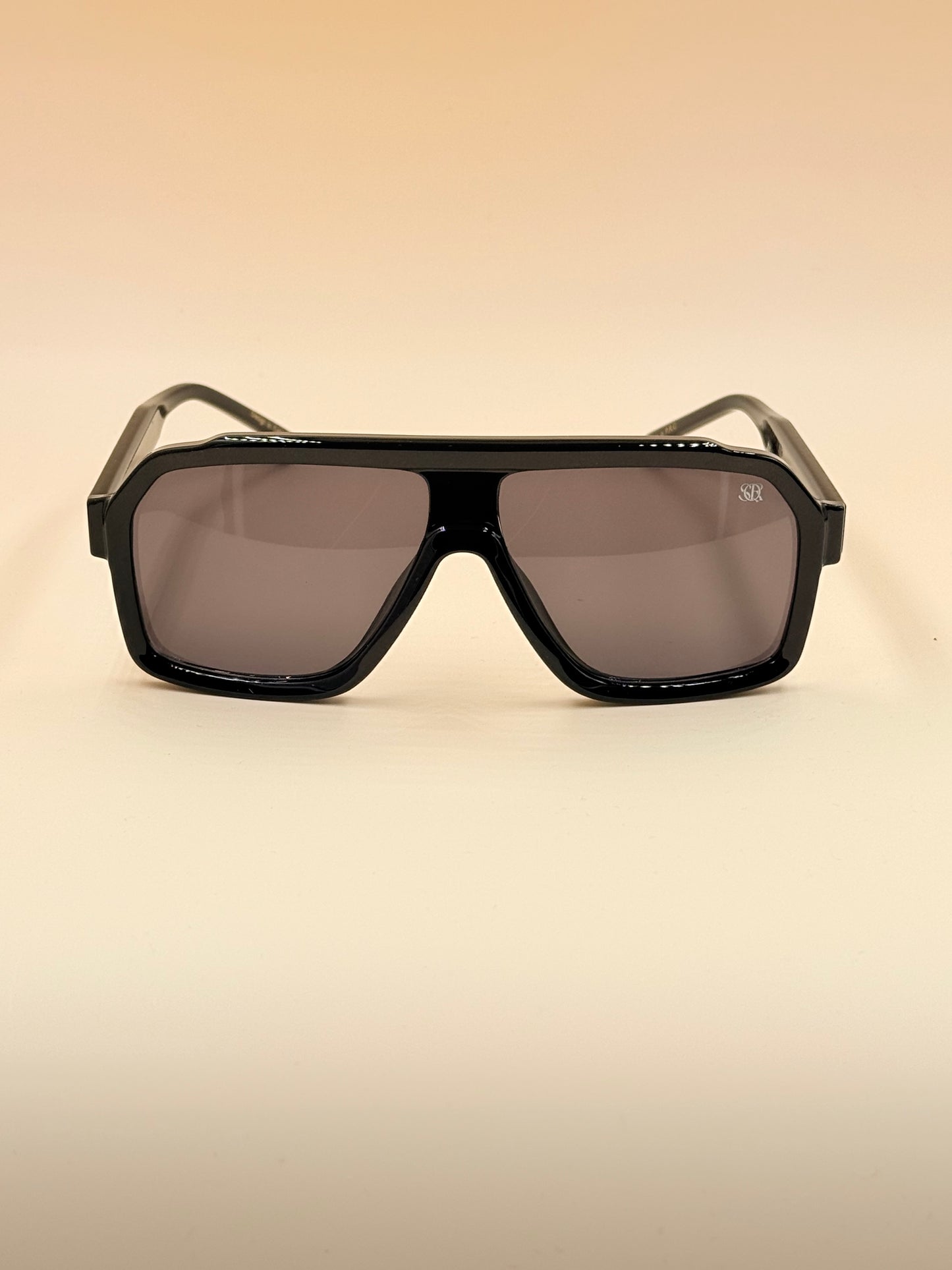 SQUARO Oversized Shield Sunglasses – Yellow Tea Gradient Lens, Square Flat-Top Frame, UV Protection