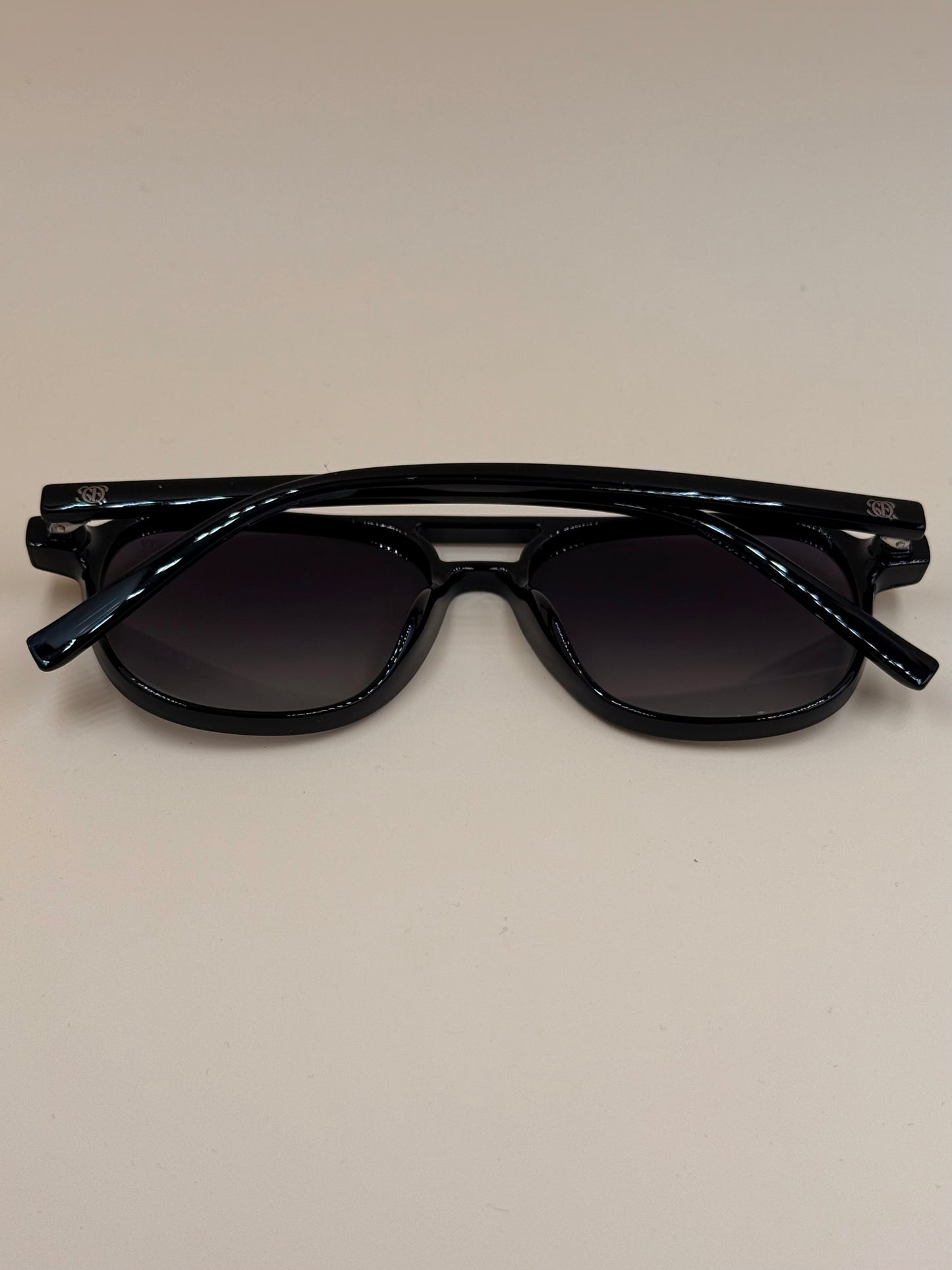 SQUARO Polarized Sunglasses Men Women Fashion Designer Driving UVB- UVA 400 premium quality Light weight Classic Square SQ20261580