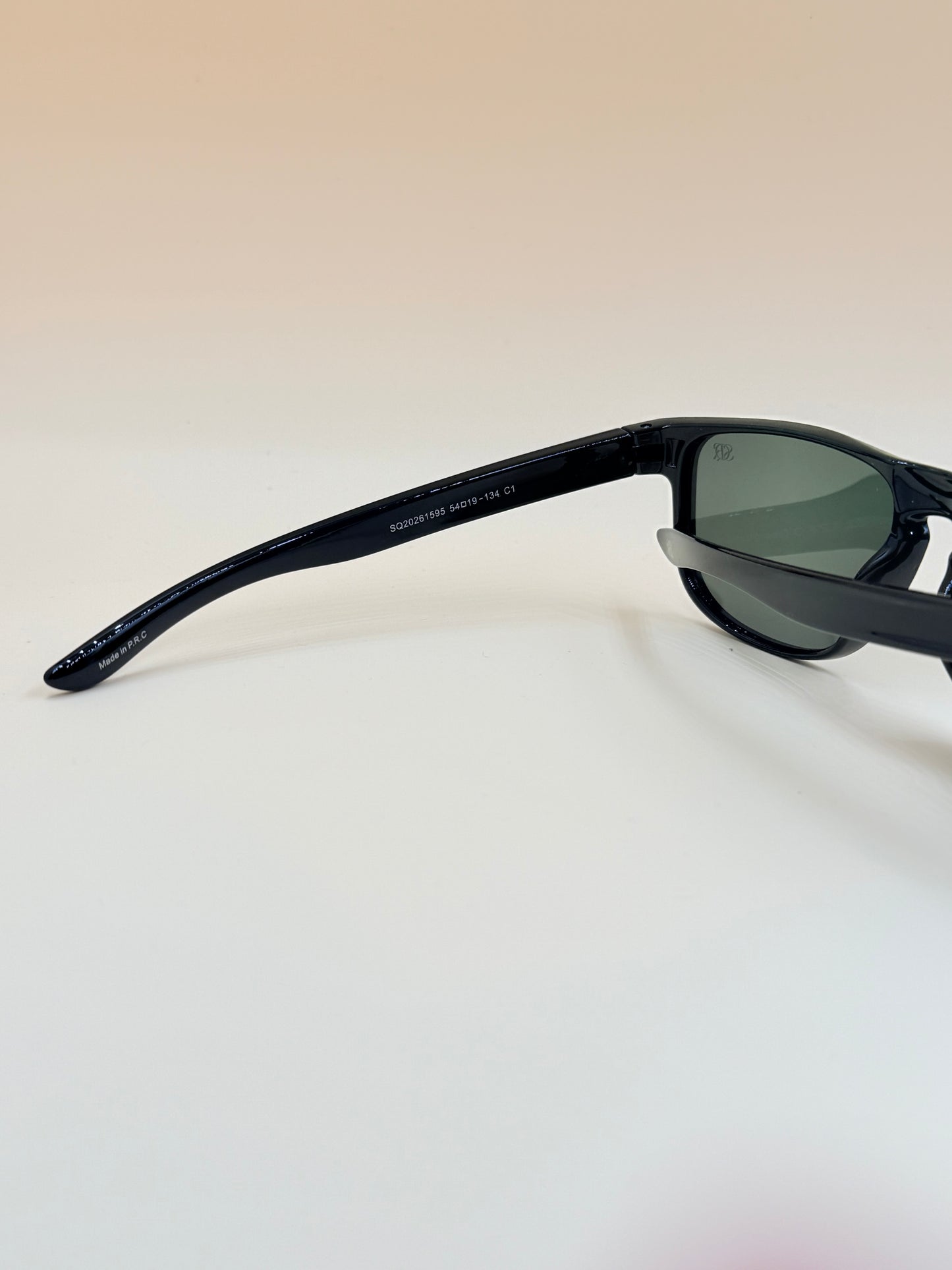 SQUARO TAC Polarized Sunglasses – Black Frame with Premium UV400 Protection SQ20261595 54#19-134
