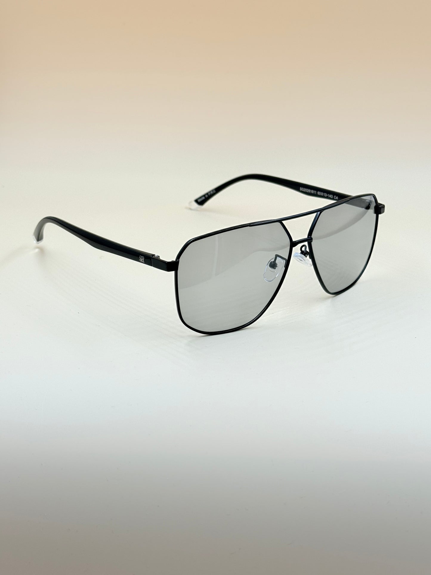 SQUARO Polarized Photochromic Rectangular Sunglasses – TR90 + Metal Frame | UV400 Protection High Quality Light weight SQ20261611Rectangular wrap