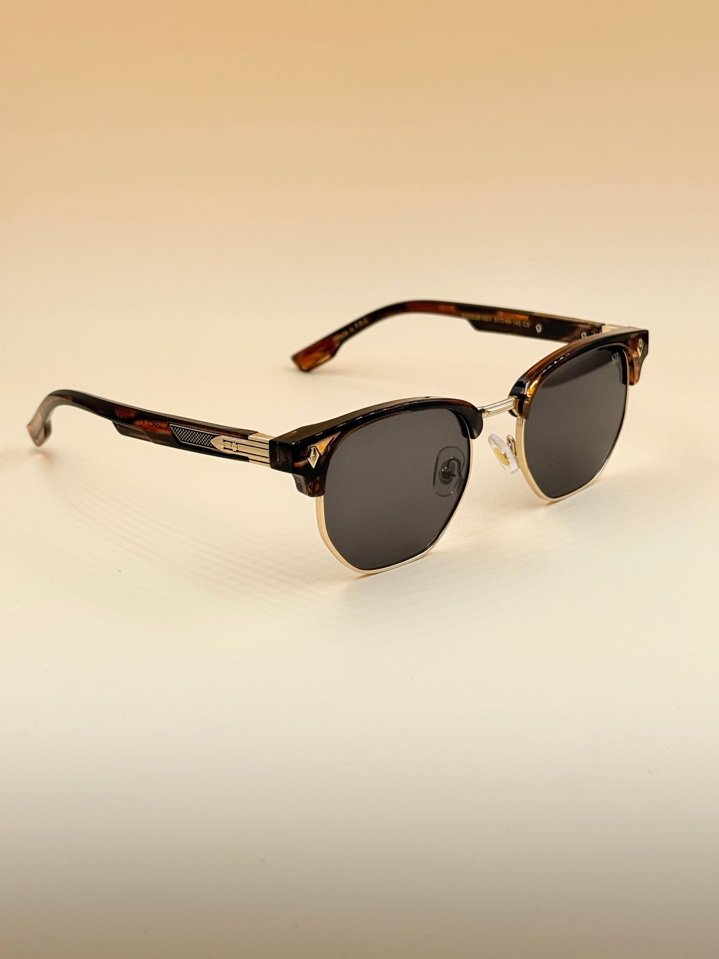 SQUARO Polarized Sunglasses Men Women Driving Fashion UVA %100 protection SQ20261601 51#46-145