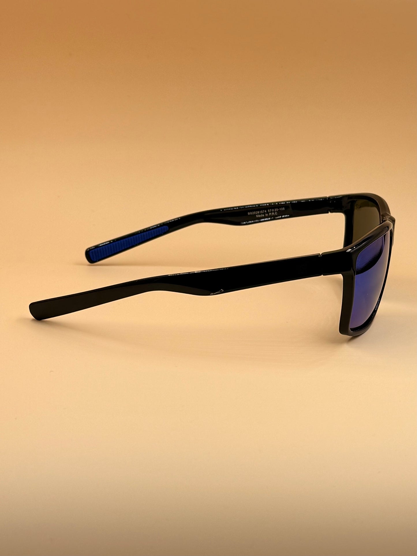 SQUARO Polarized Sunglasses – Men women Lightweight Classic Square Frame wrap style Driving Fishing sport    UVA-UVB SQ20261574