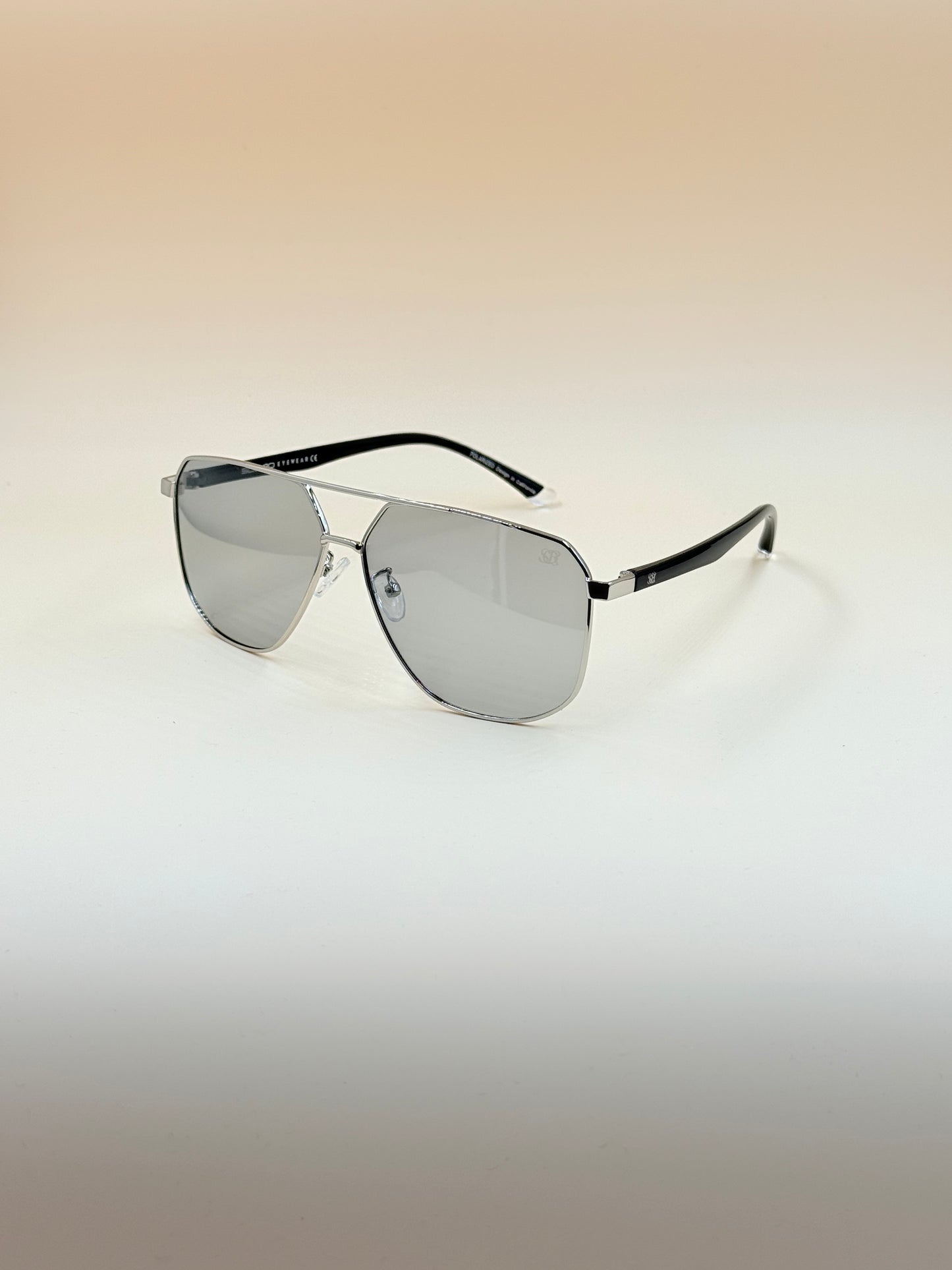 SQUARO Polarized Photochromic Rectangular Sunglasses – TR90 + Metal Frame | UV400 Protection High Quality Light weight SQ20261611Rectangular wrap