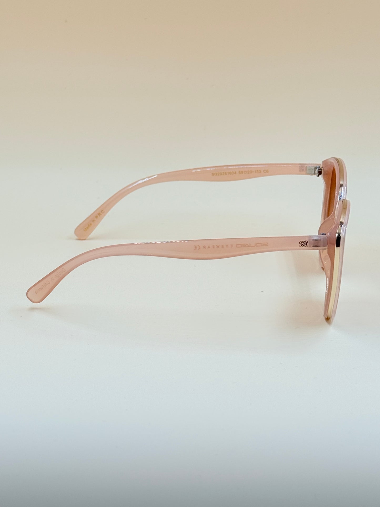 SQUARO Classic Round Fashion Premium quality Sunglasses –UVA SQ20261604